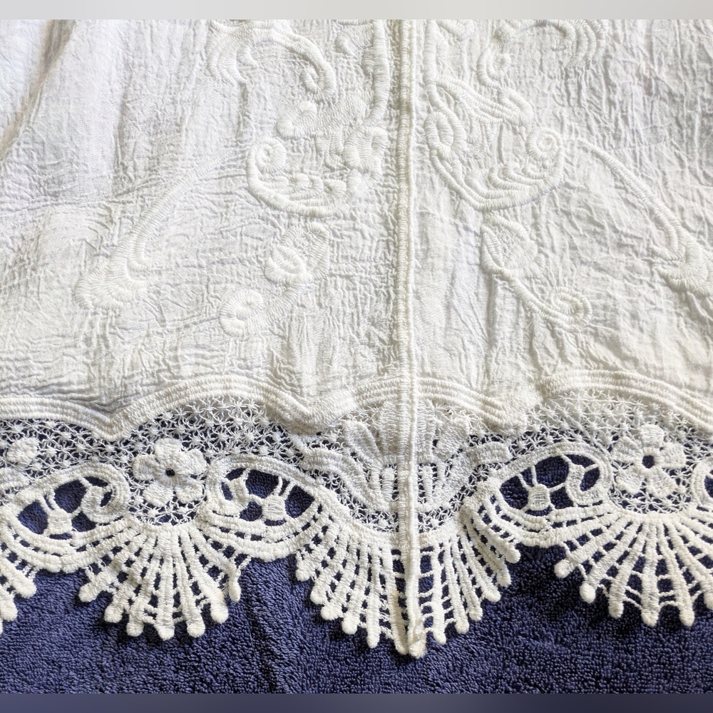 Chico's White100% Cotton Tunic with Embroidery and Scalloped Hem Size 2(L/12) - Picture 11 of 13